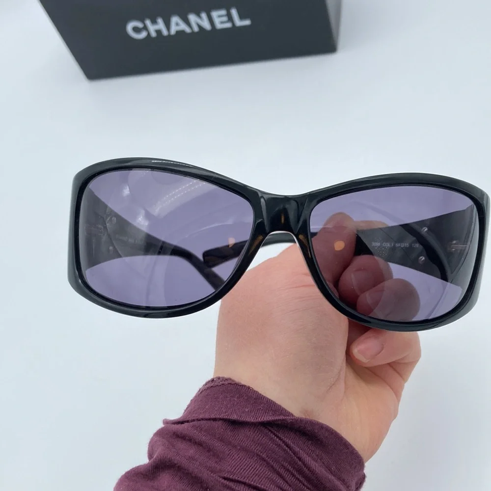 CHANEL preloved authentic